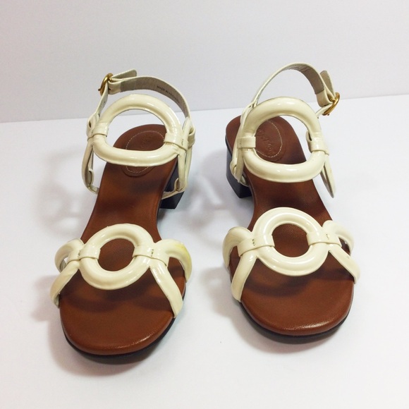 See by Chloe Patent Leather Circle Heeled Sandals - Picture 4 of 12